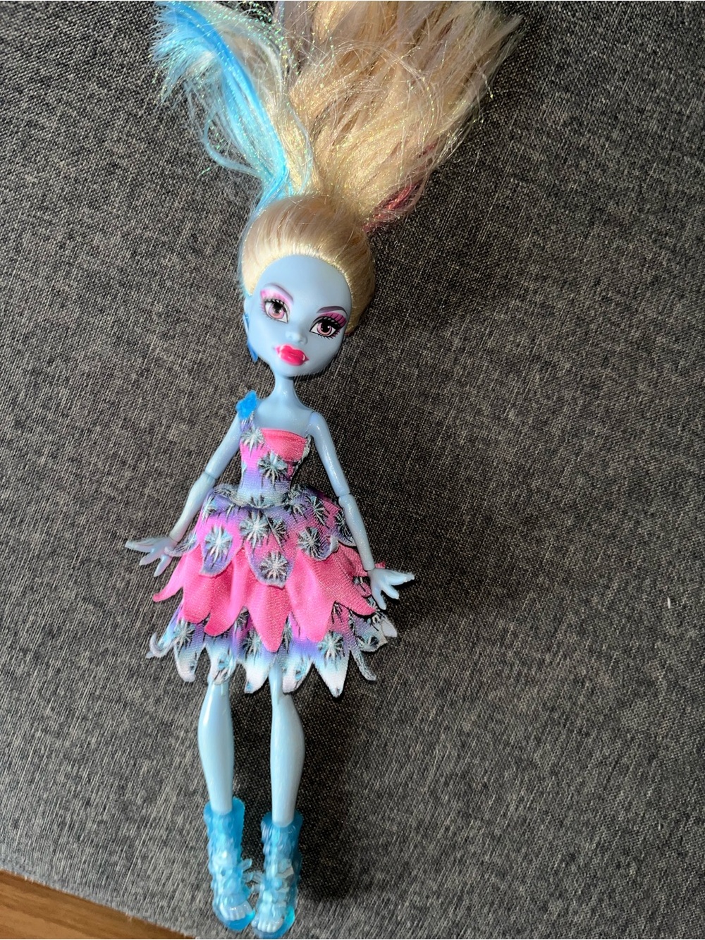 Monster high dot dead gorgeous abbey